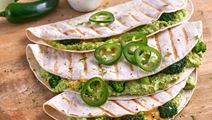 Grüne Arla Buko® Jalapeño-Quesadilla mit Brokkoli