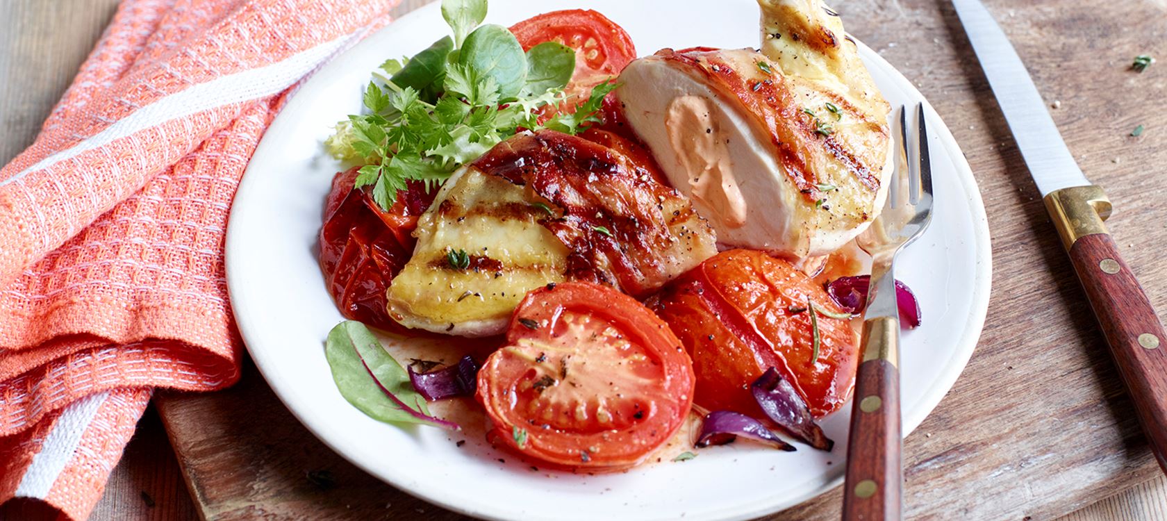 Gefüllte Hühnerbrust mit Eiertomaten vom Grill