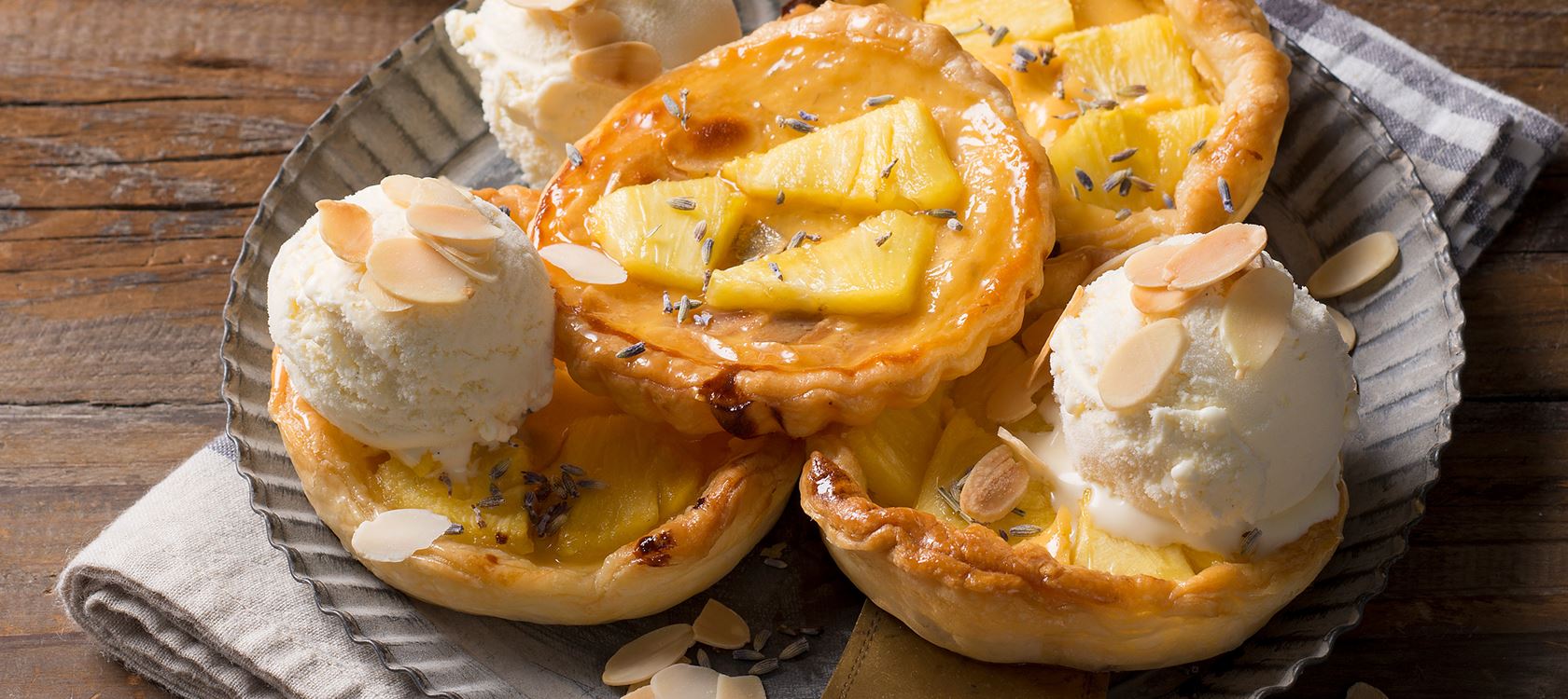 Arla Buko® Ananas-Lavendel-Tartelettes