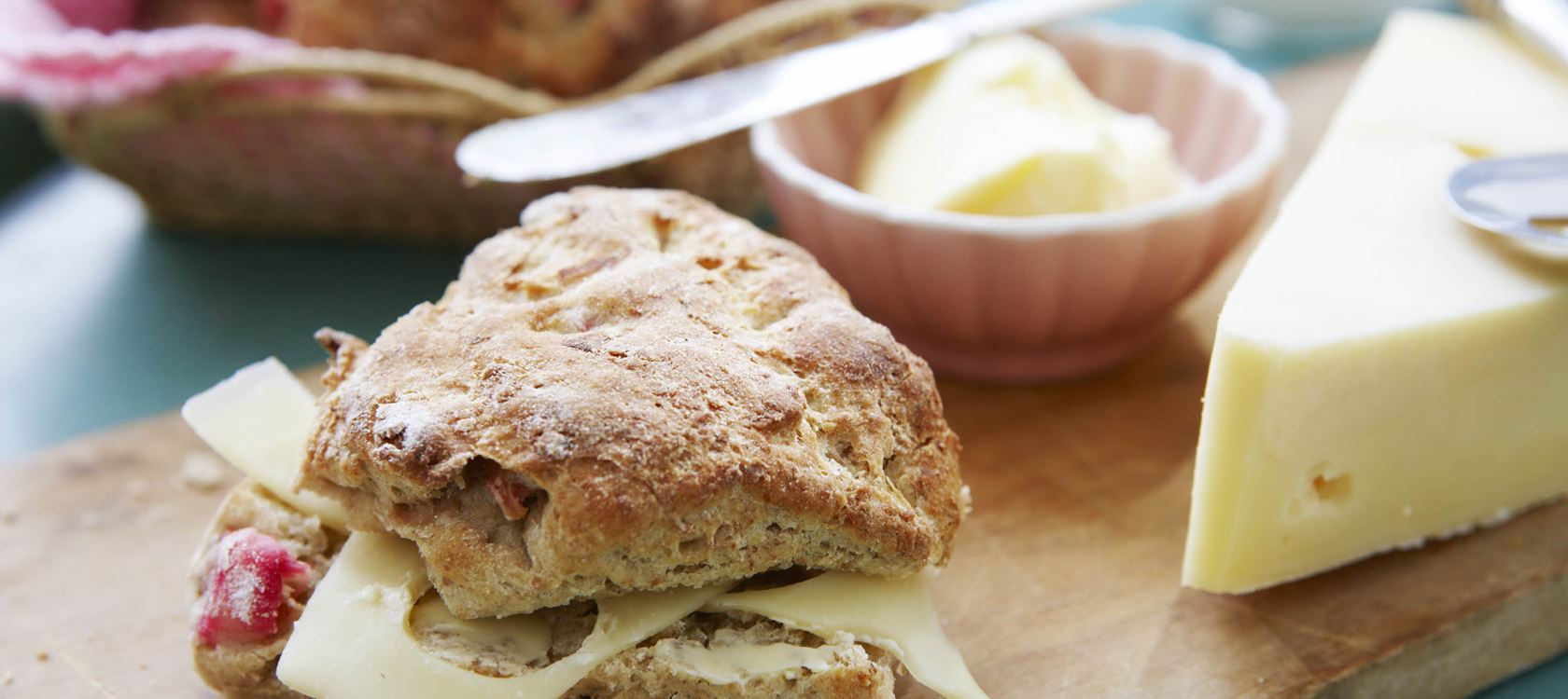 Rhabarberbrötchen