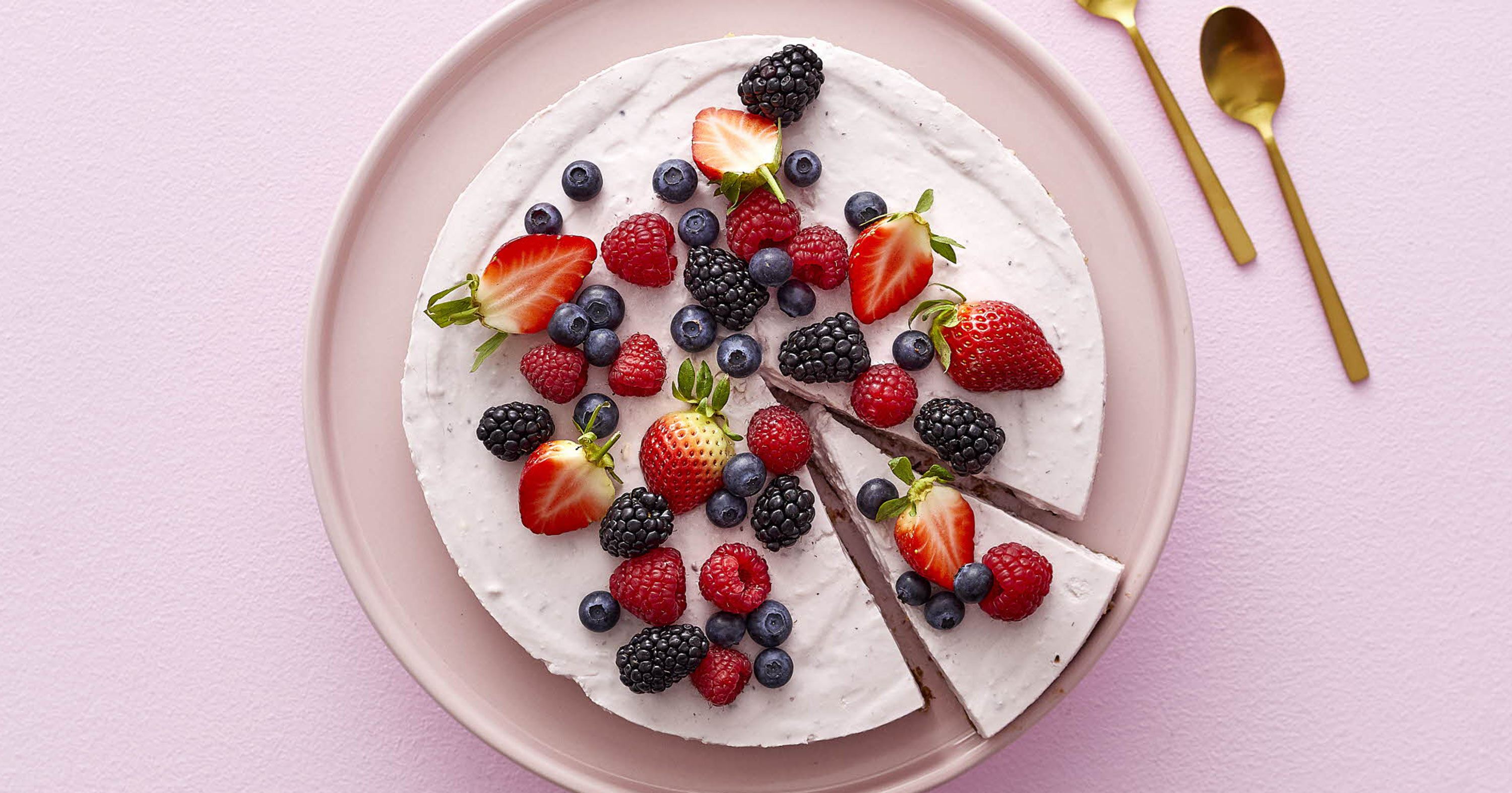 Cheesecake med skovbær og skyr