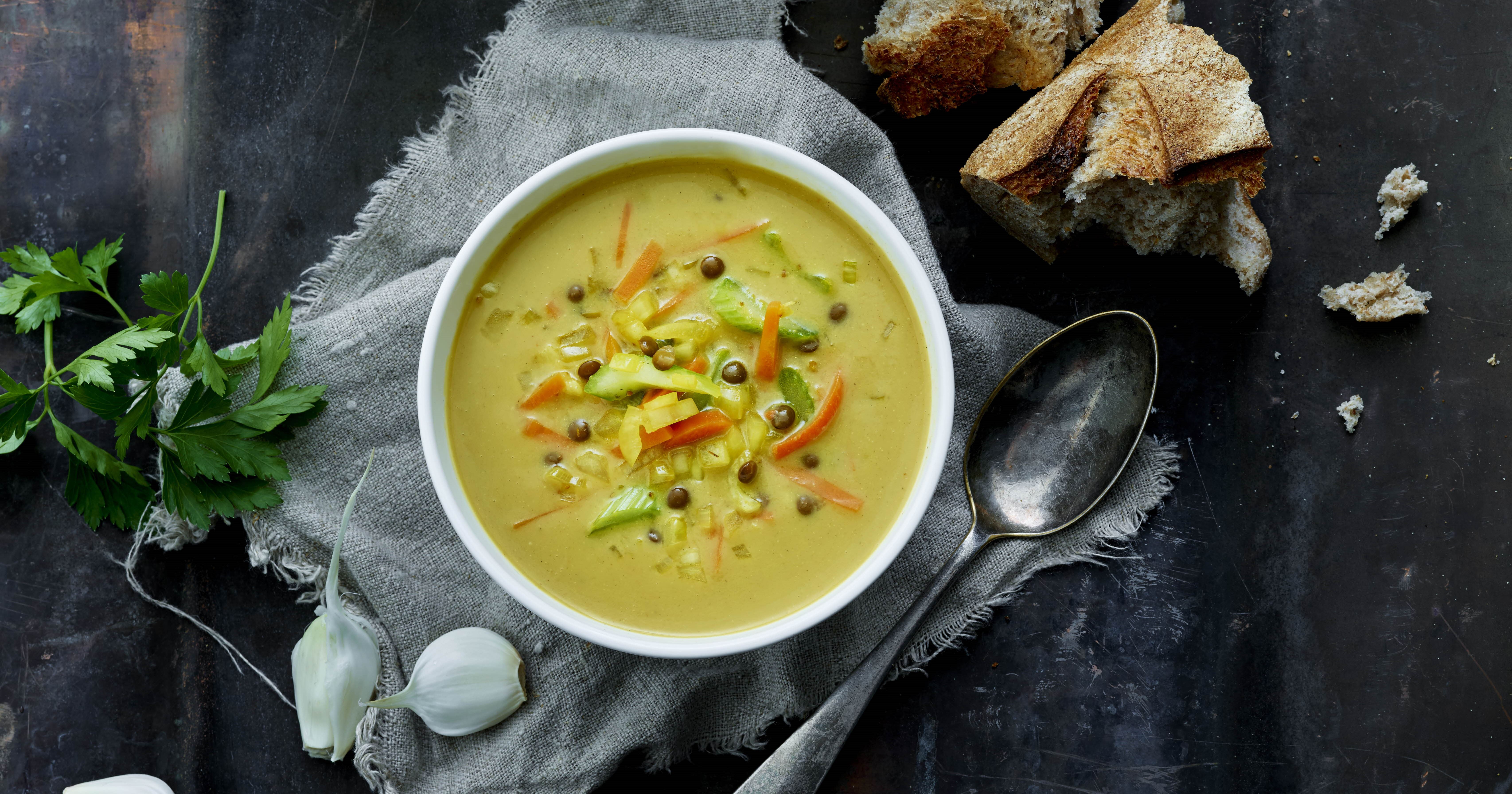 Mild karrysuppe med linser