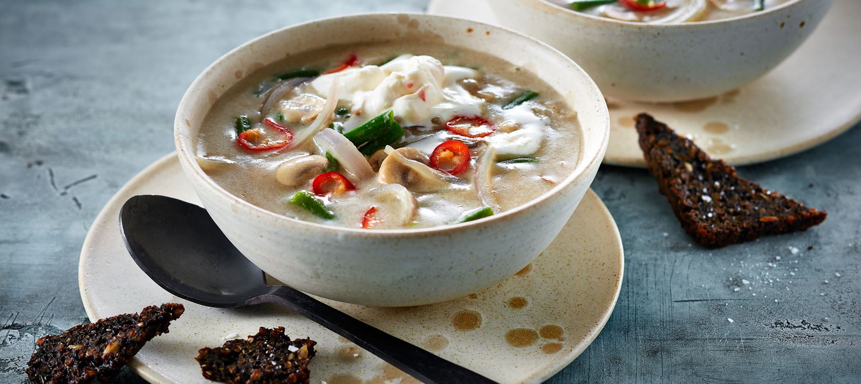 Svampesuppe med chiliskum