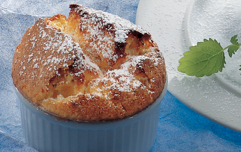 Soufflé med ananas - Opskrifter - Arla