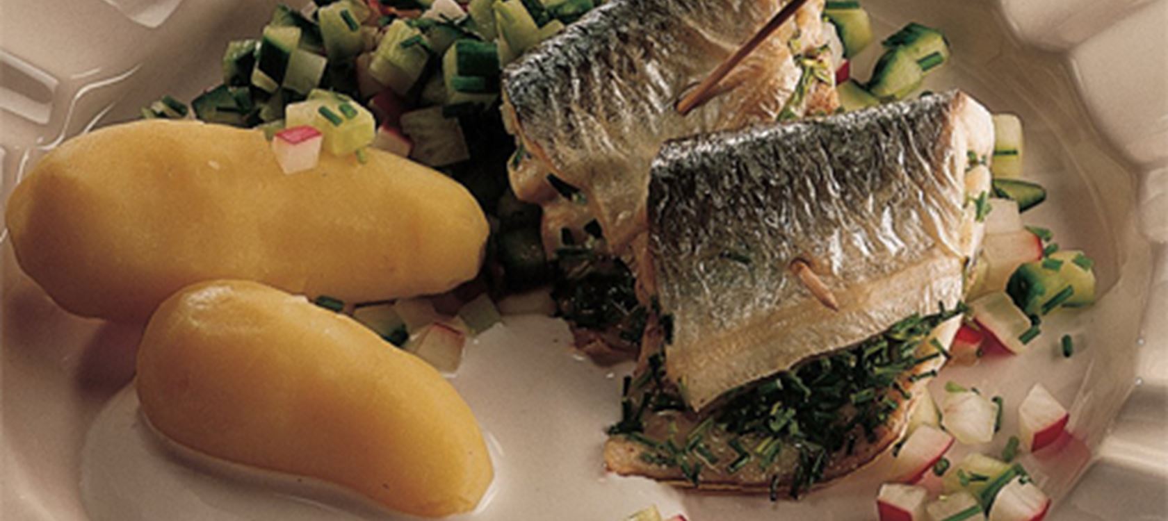 Hornfisk med radisesalat