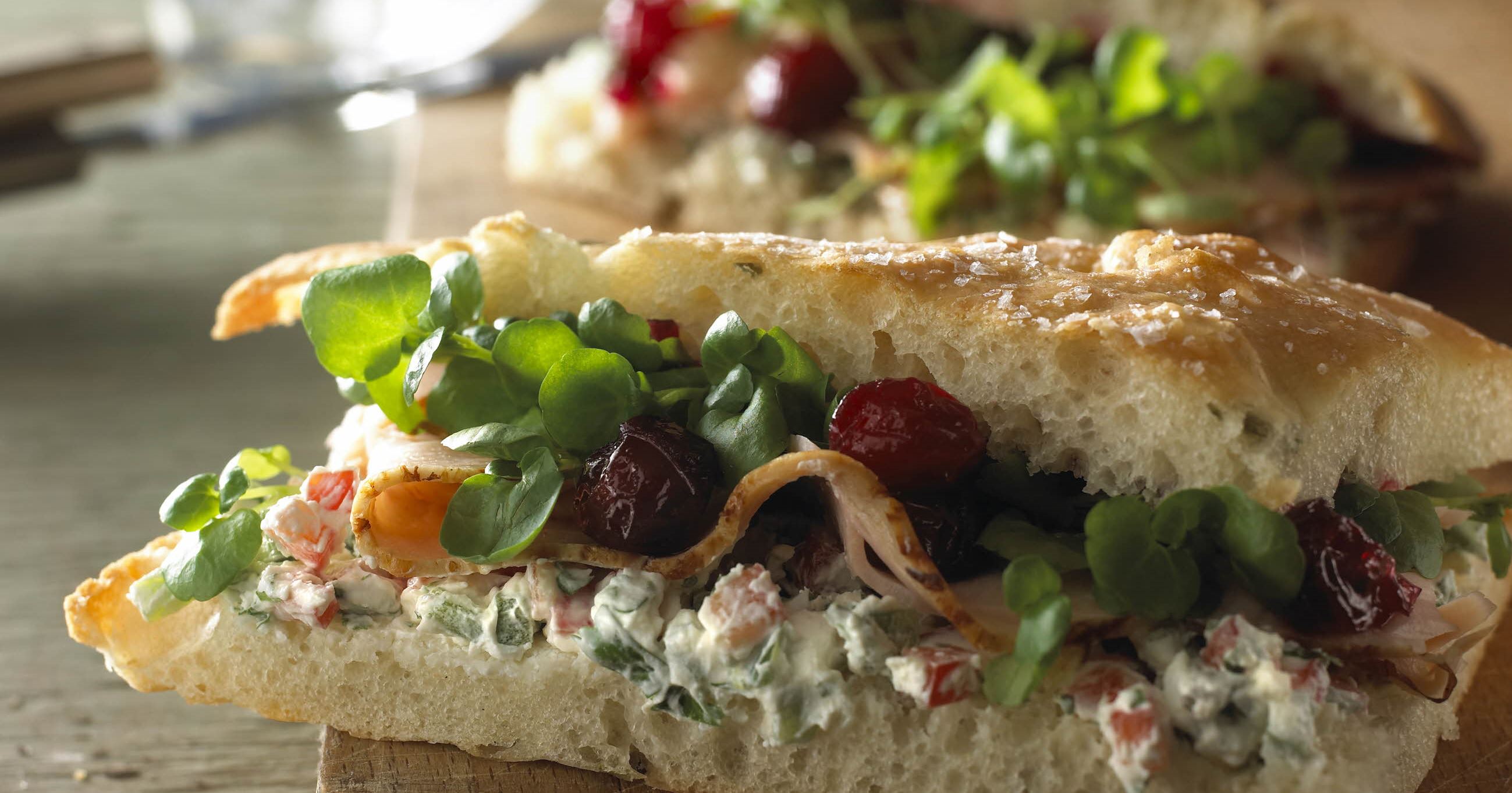Sandwich med kalkun og tranebær