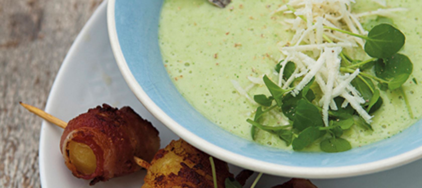 Kartoffelsuppe med kartoffelspyd