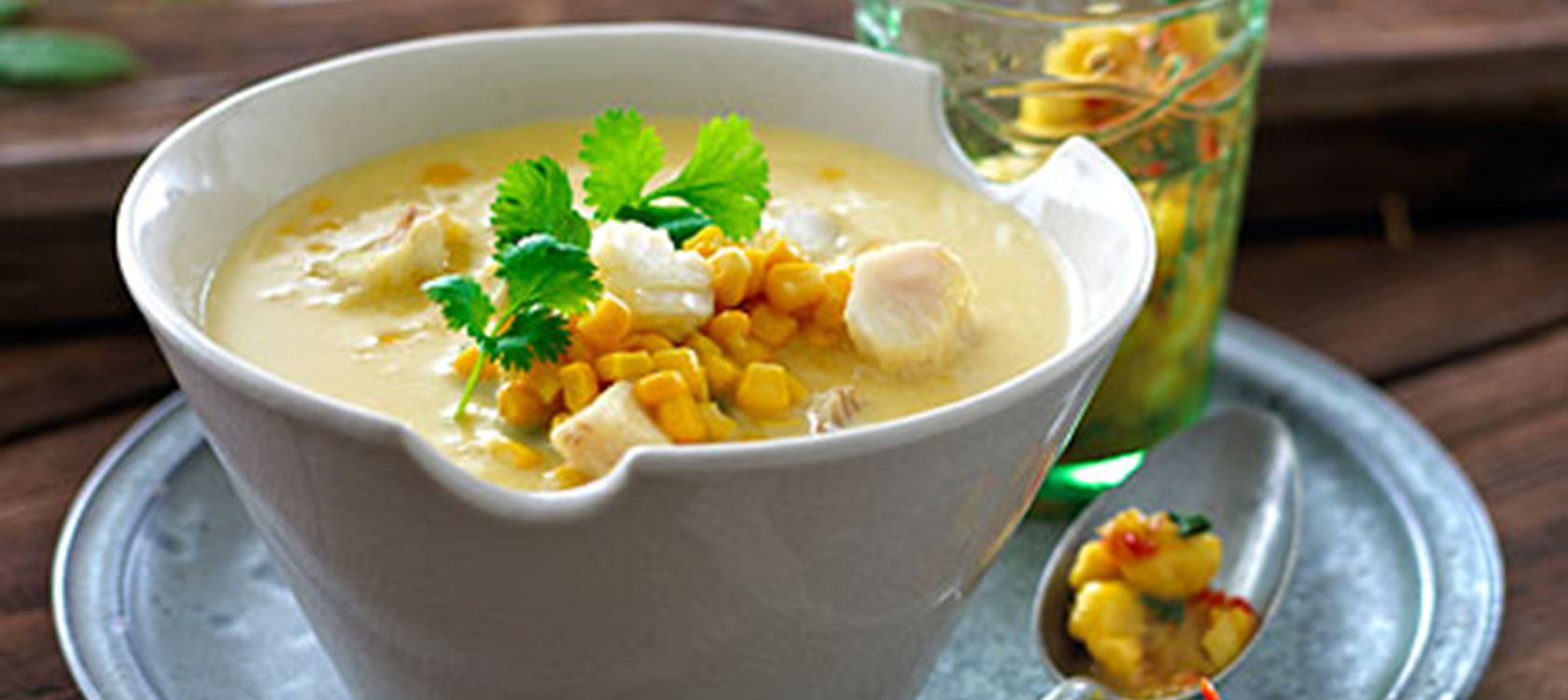 Suppe med krydret banansalsa