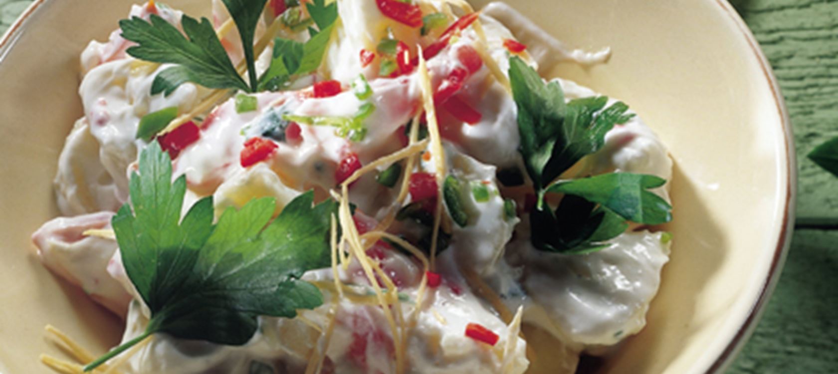 Ingefærkrydret kartoffelsalat