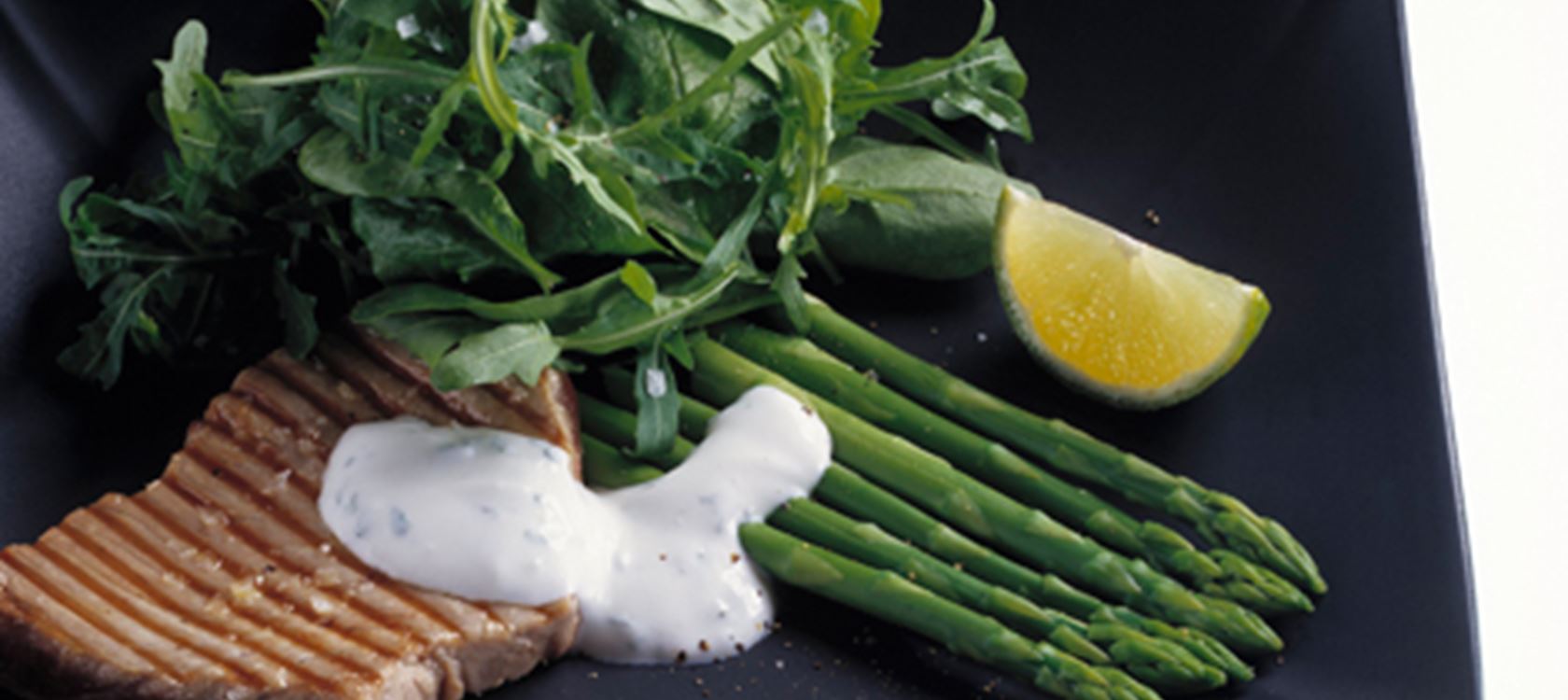 Seared tun med pebermyntedressing