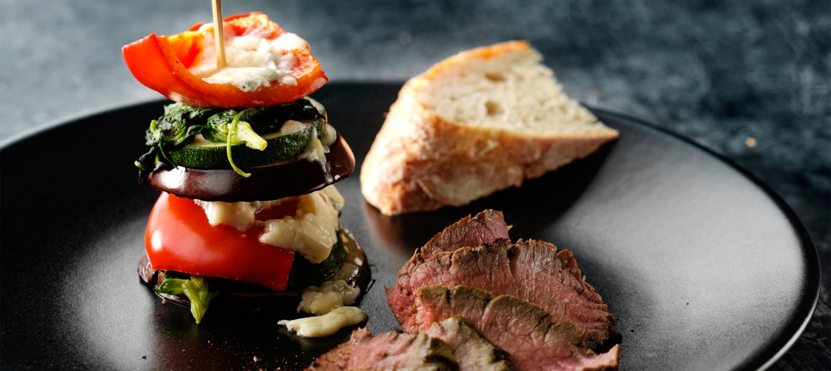 Lammefilet og grøntsagstårn