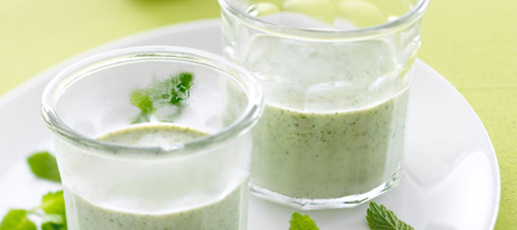 Lassi med spidskommen og mynte