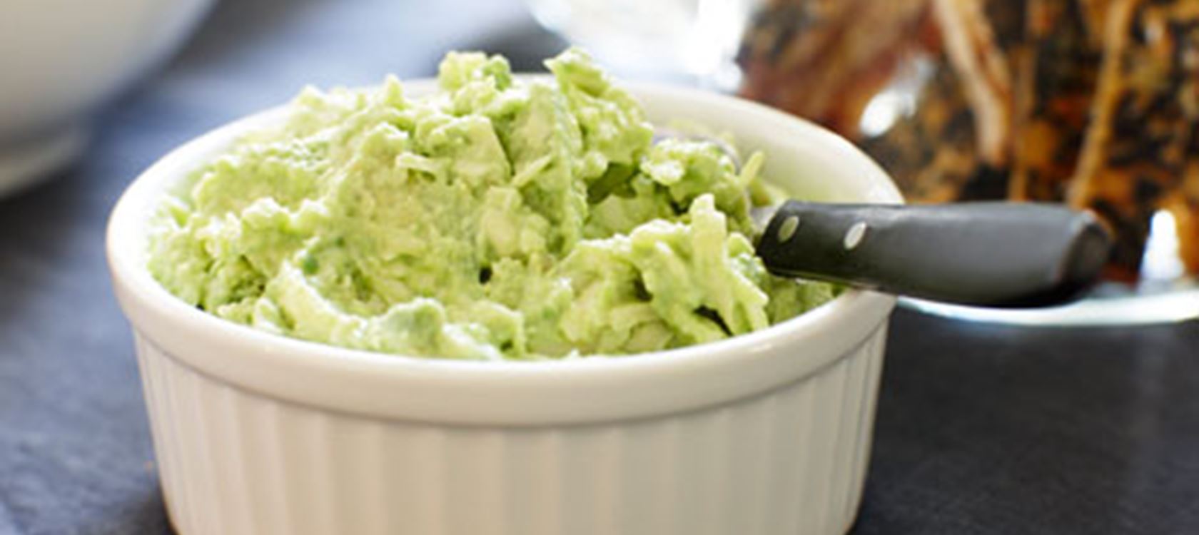 Oste- og avocadodip