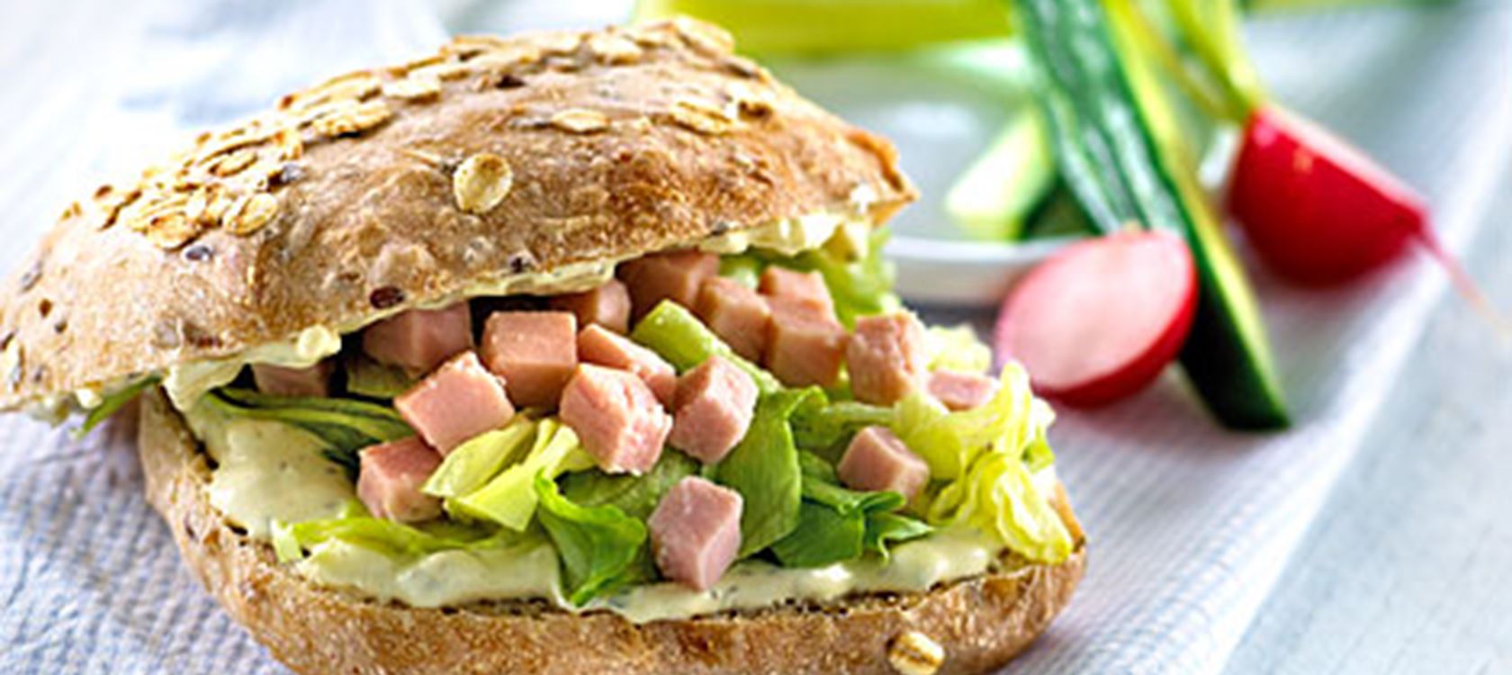 Sandwich med flødeost og hamburgerryg