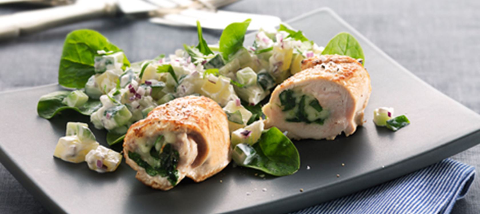 Kalkunruller og thaikrydret kartoffelsalat