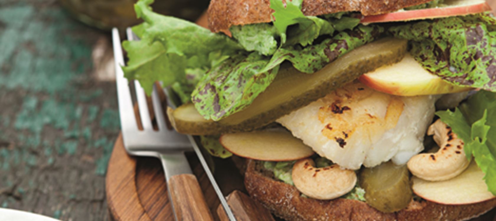 Fiskeburger med broccolicreme