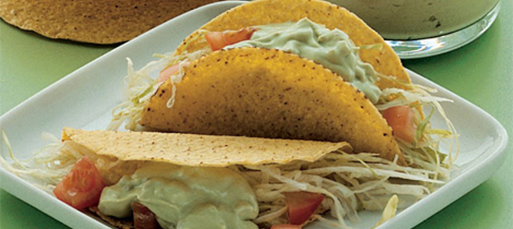 Tacoskaller med avocadodressing