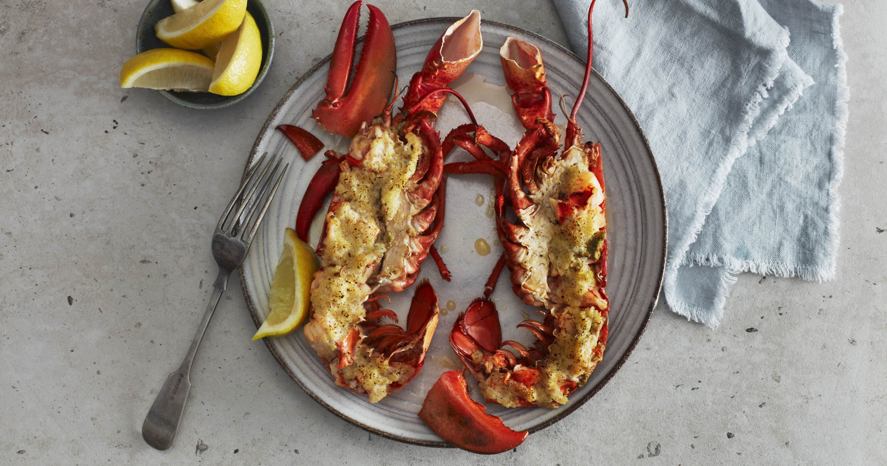 Gratineret hummer med citron og hvidløg