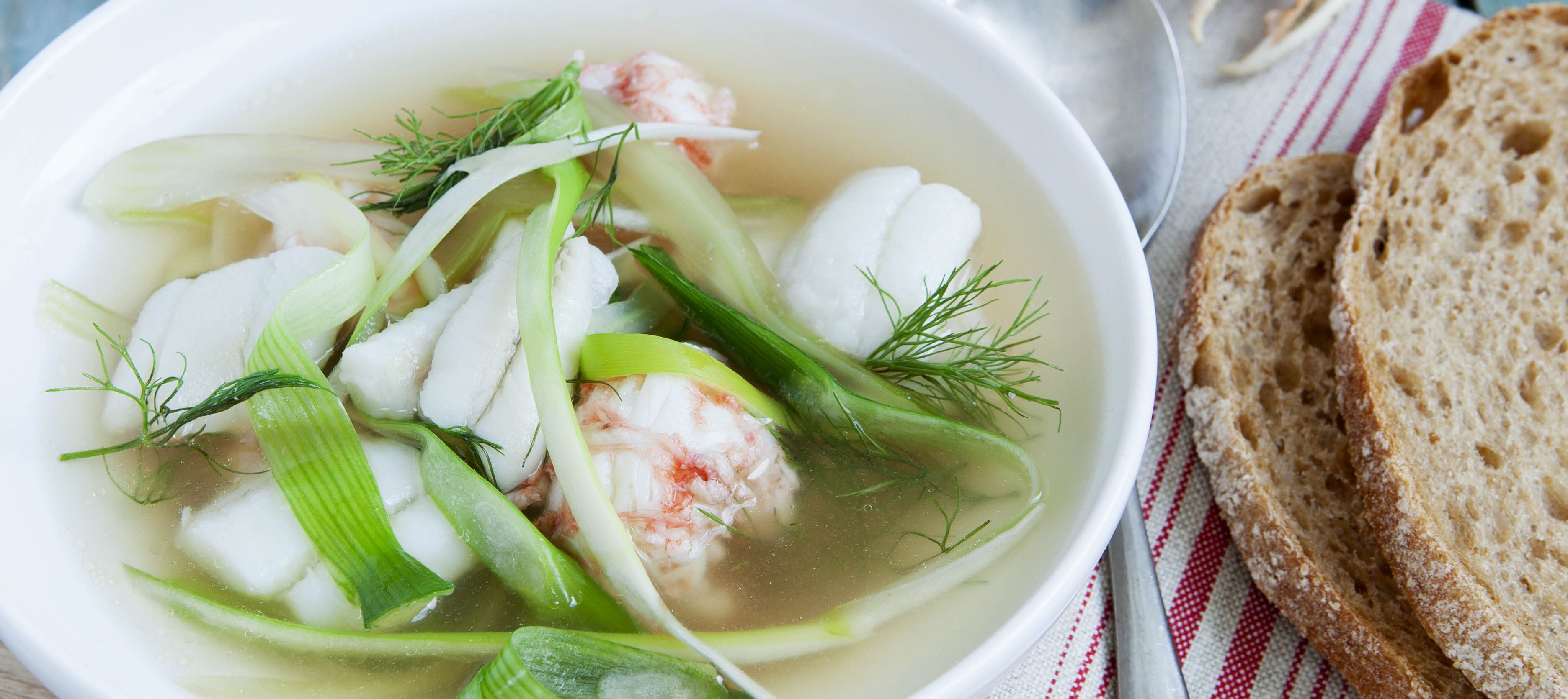 Fiskesuppe med jomfruhummerhaler