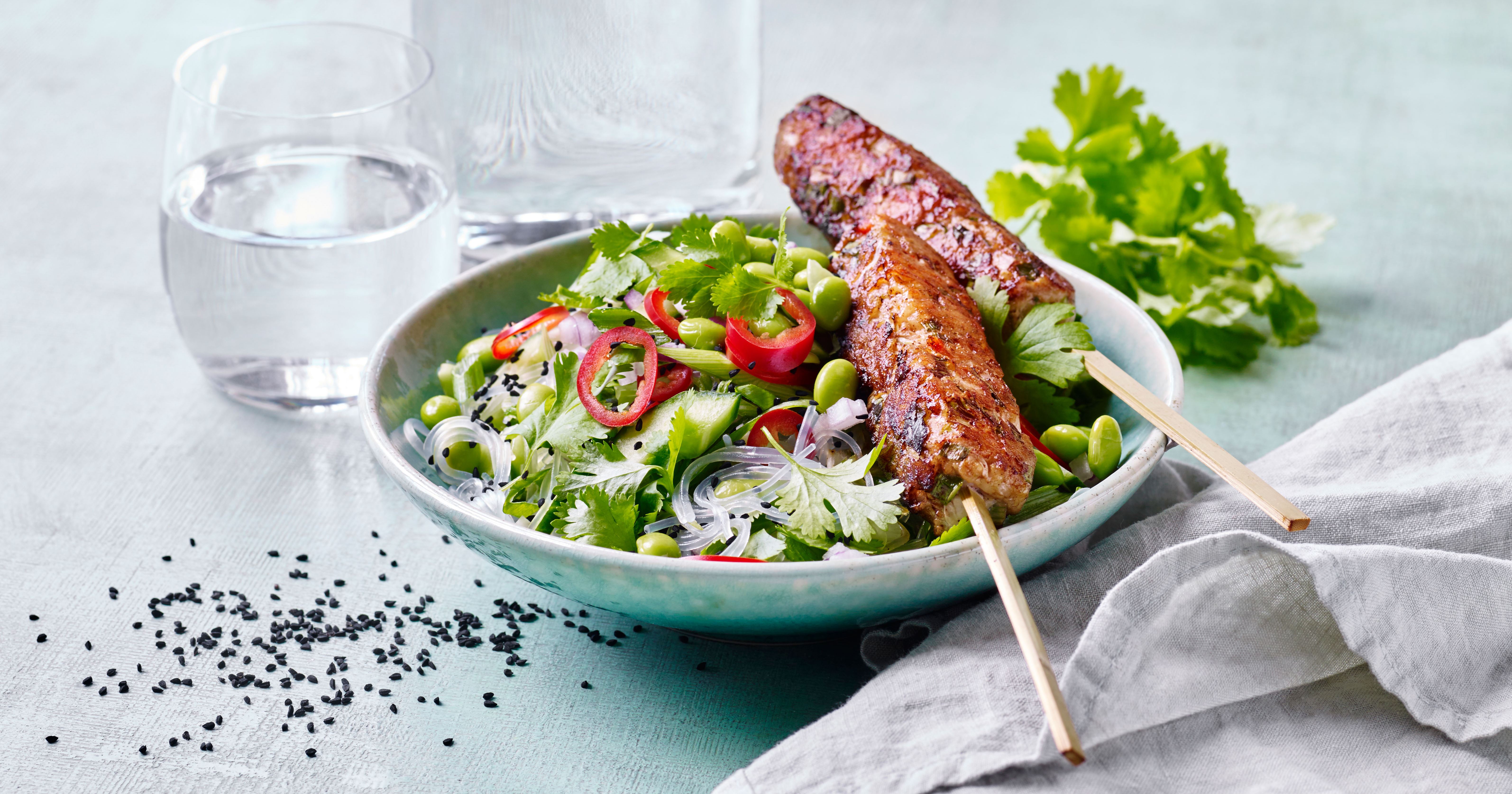 Thaikrydrede sticks med glasnudelsalat