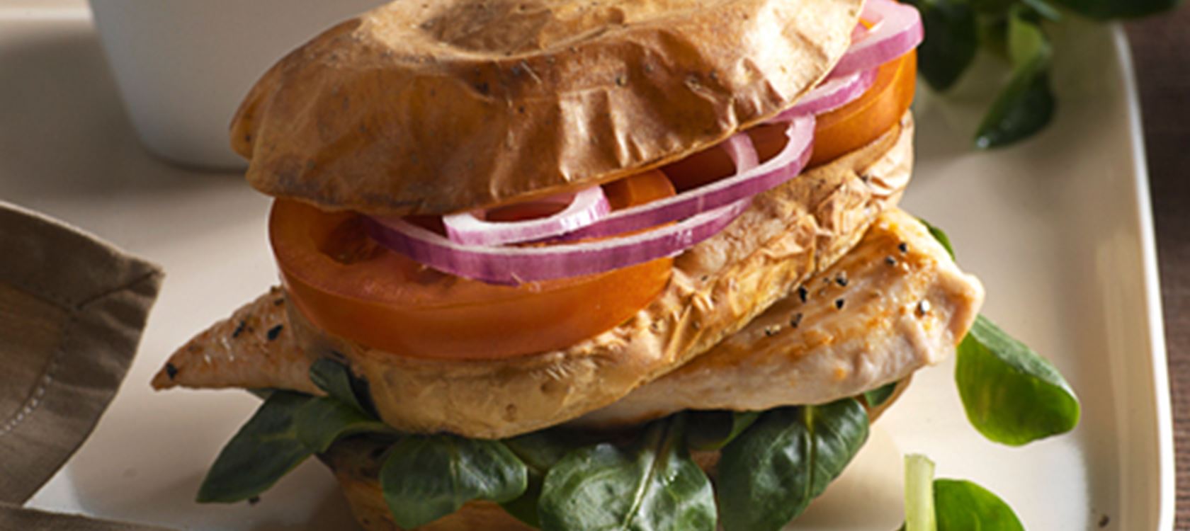 Kalkunburger i kartoffelbolle