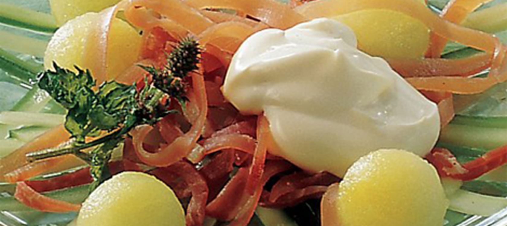 Melon- og agurkesalat