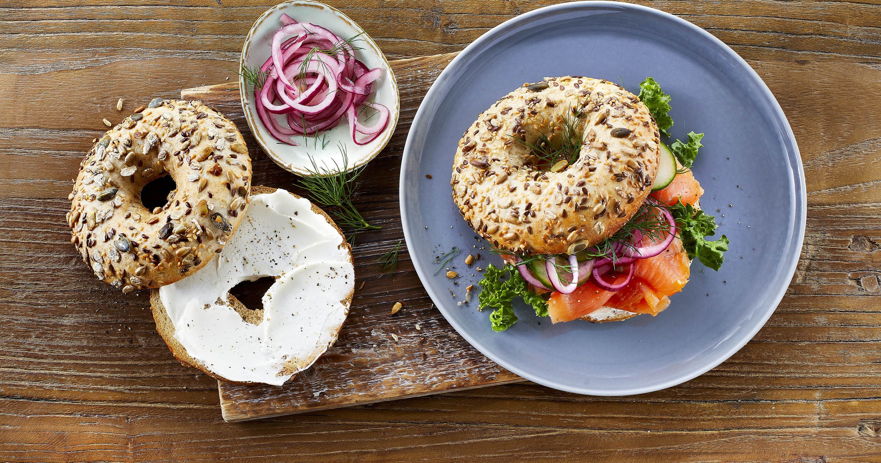 Bagels med laks og flødeost