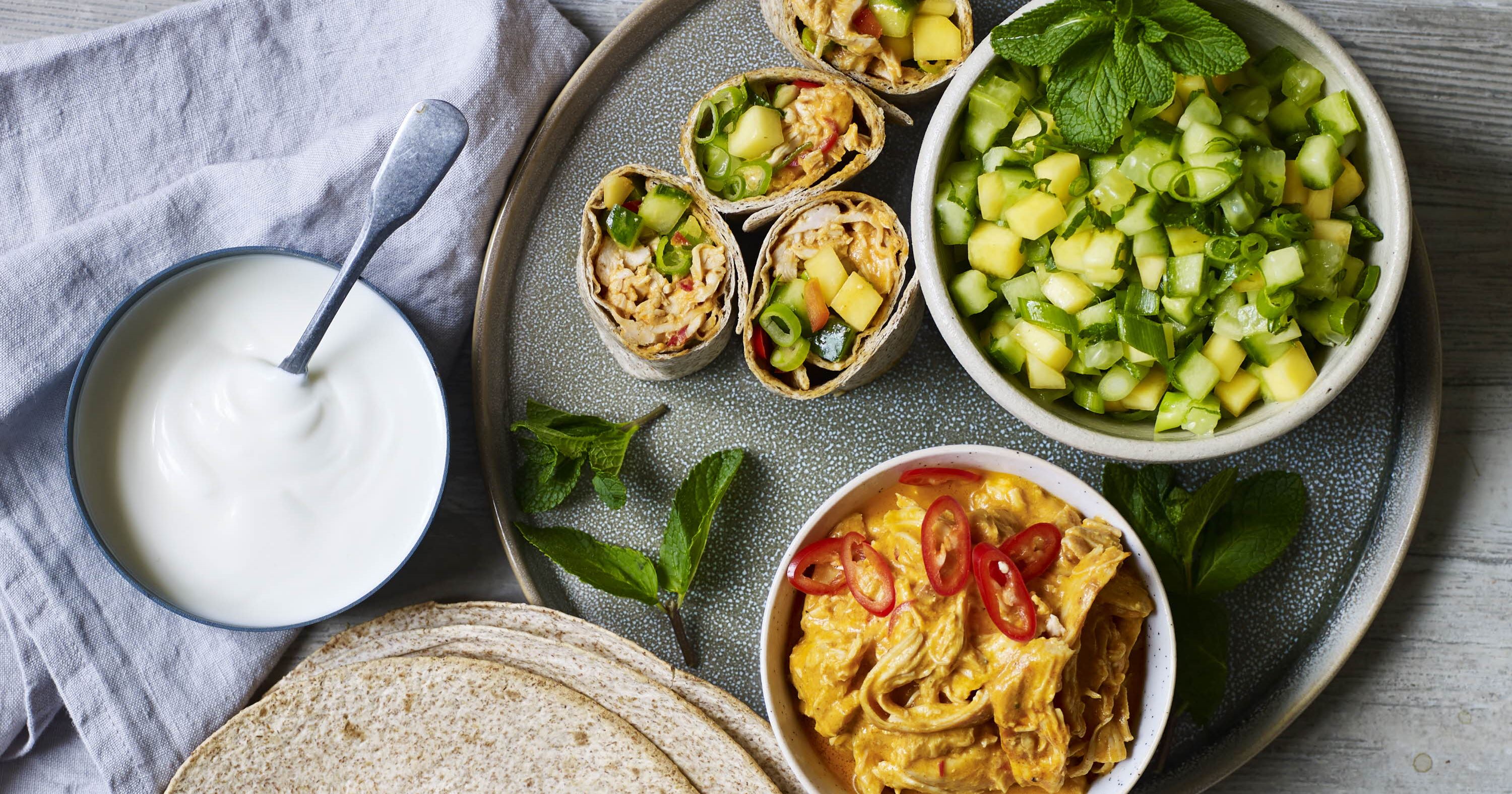 Tortillas med quick pulled chicken og mangosalsa