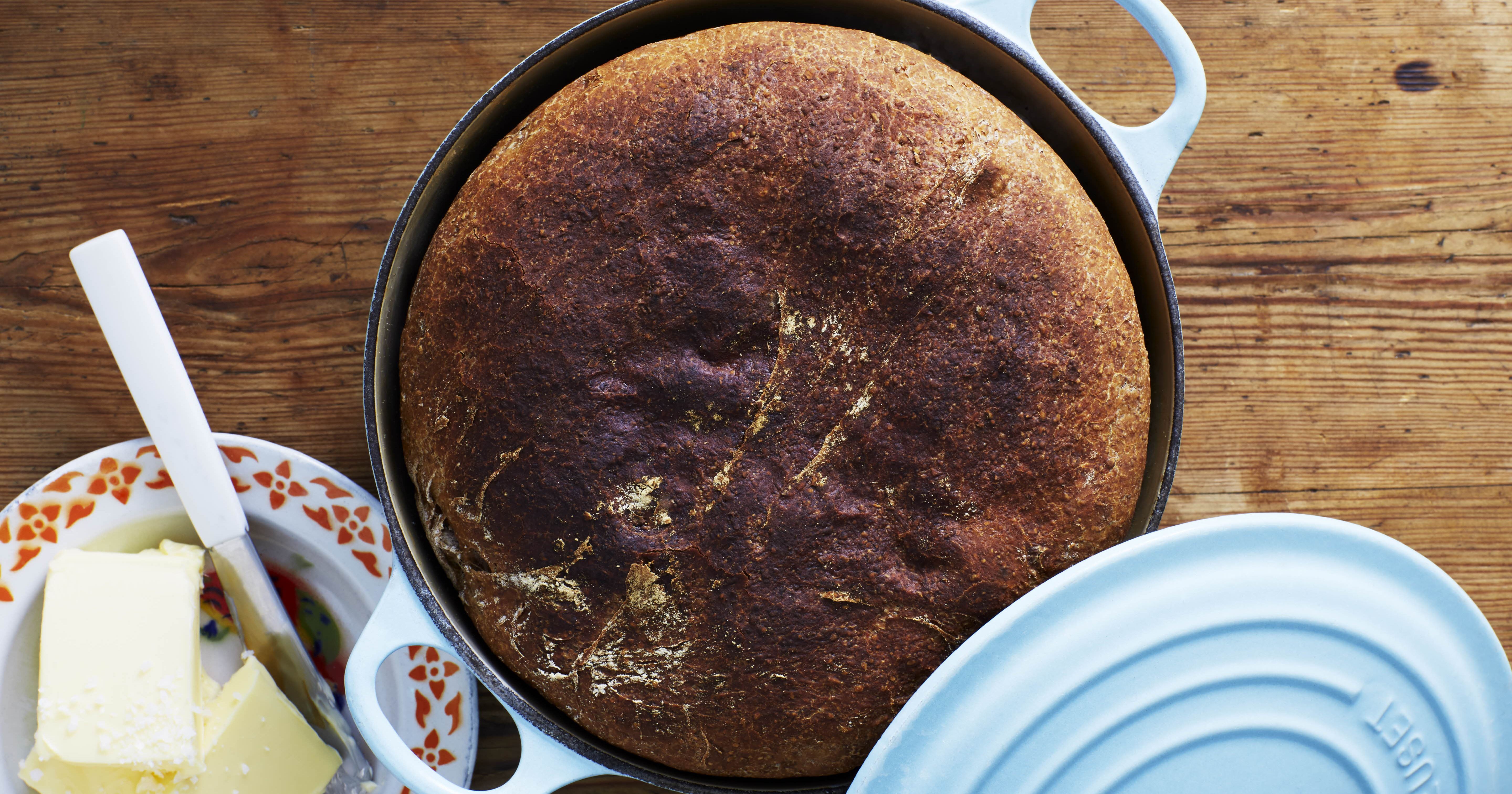 Grydebrød med grahamsmel og valnødder