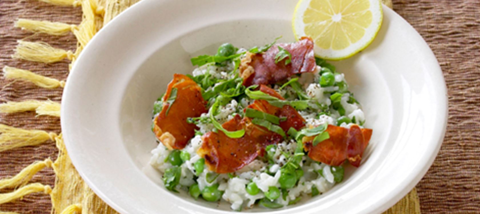 Hytteost-risotto med grillet parmaskinke