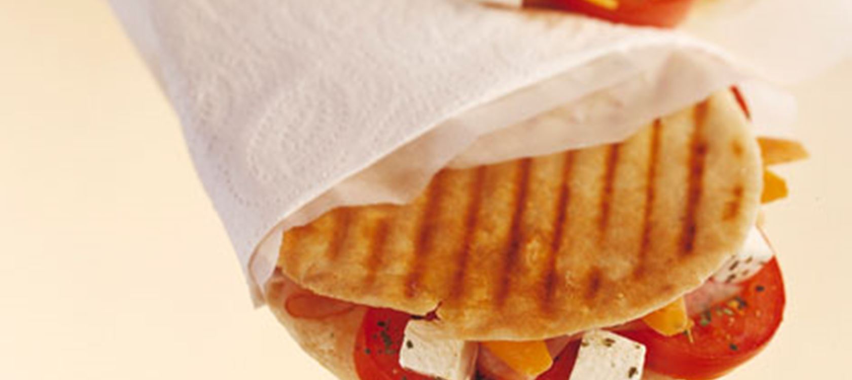 Pitatoast med ostetern