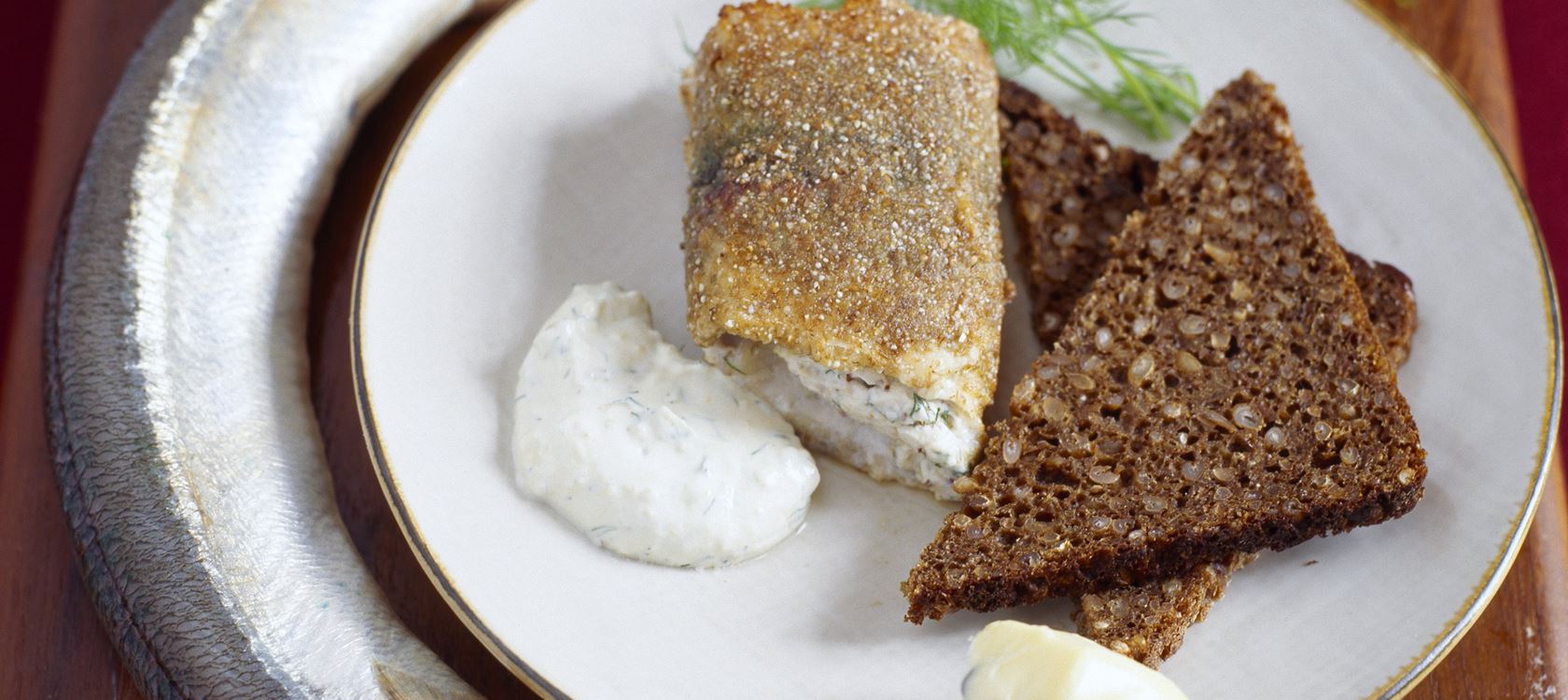 Hornfisk med dildcremefraiche
