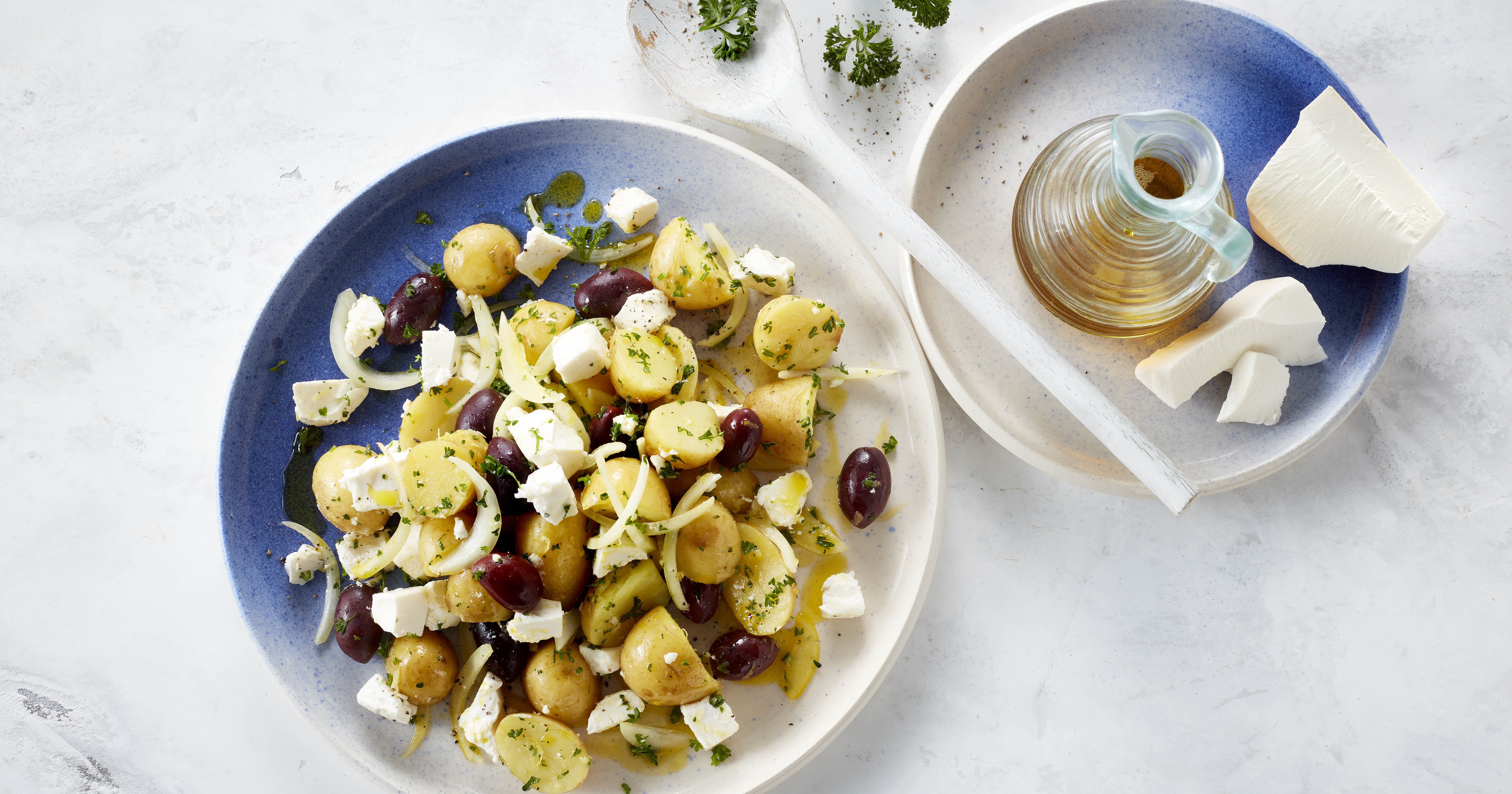 Lun græsk kartoffelsalat