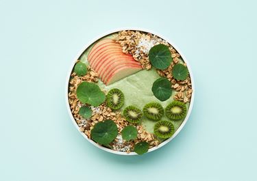 Smoothie bowl med skyr, avocado og spinat