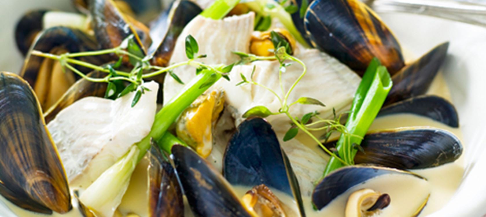 Fiskegryde med muslinger