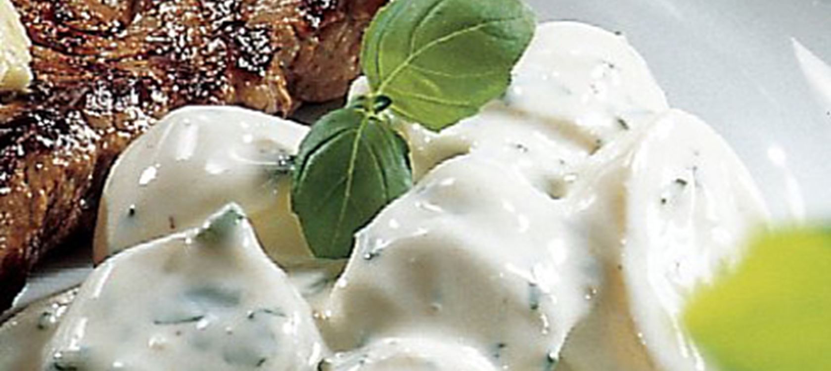 Kartoffelsalat med basilikum