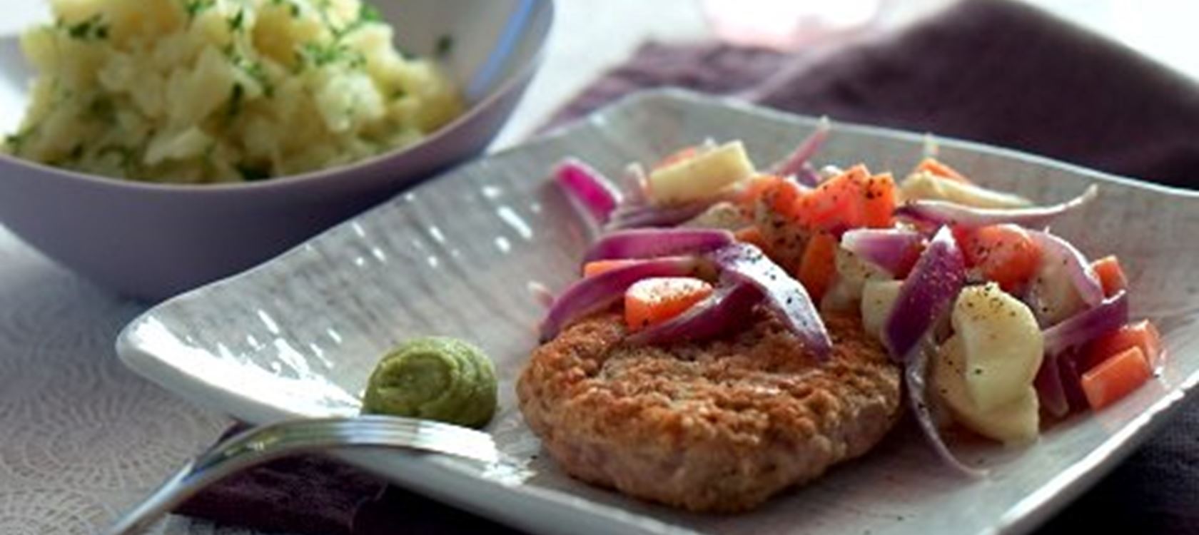 Kyllingekarbonader med rodfrugtsauce