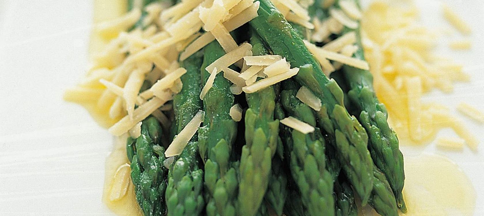 Parsaa, voita ja parmesanjuustoa
