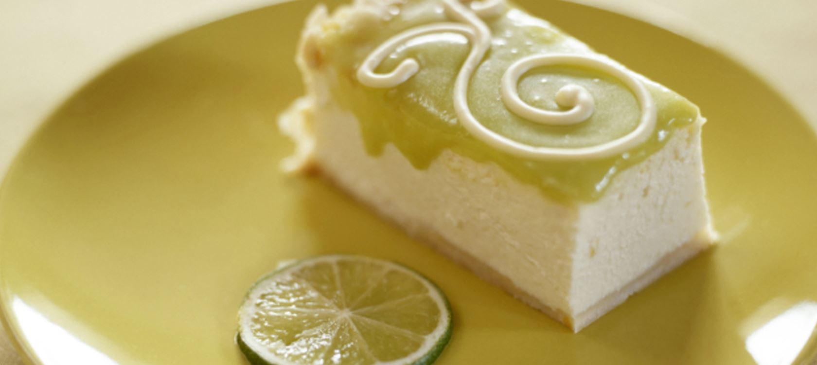 Limejuustokakku