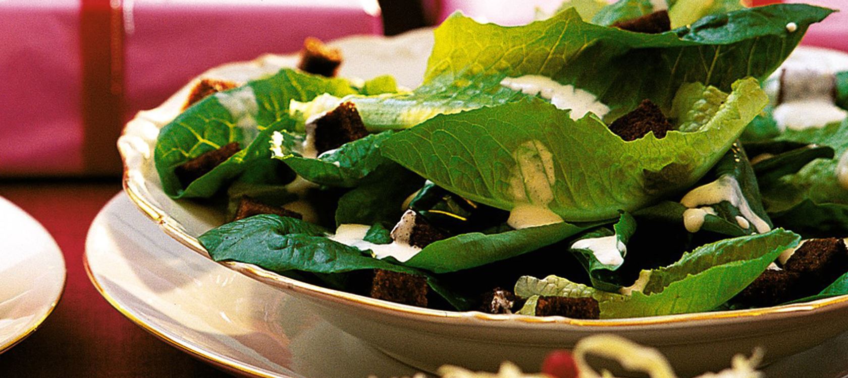 Jouluinen caesarsalaatti