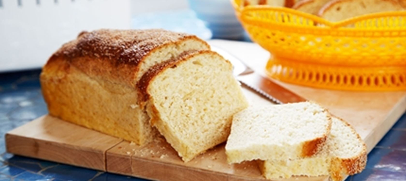 Kotona leivottu ranskanleipä