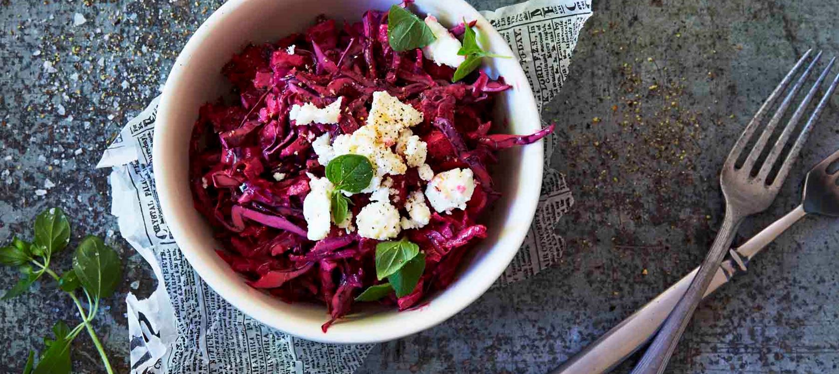 Punajuuri coleslaw