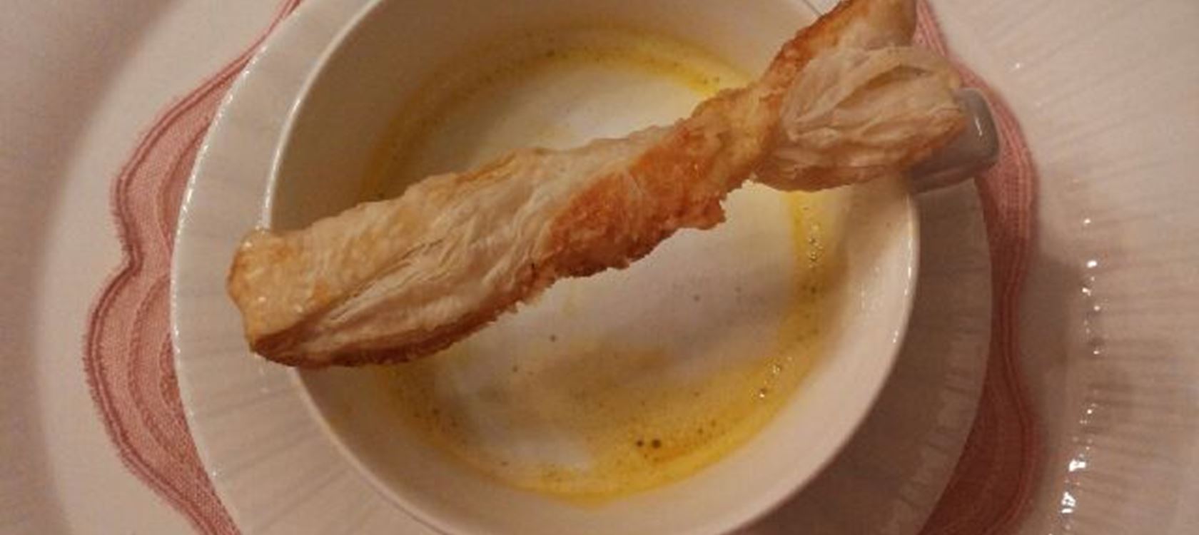 Myskikurpitsakeitto ja voitakinatwistit
