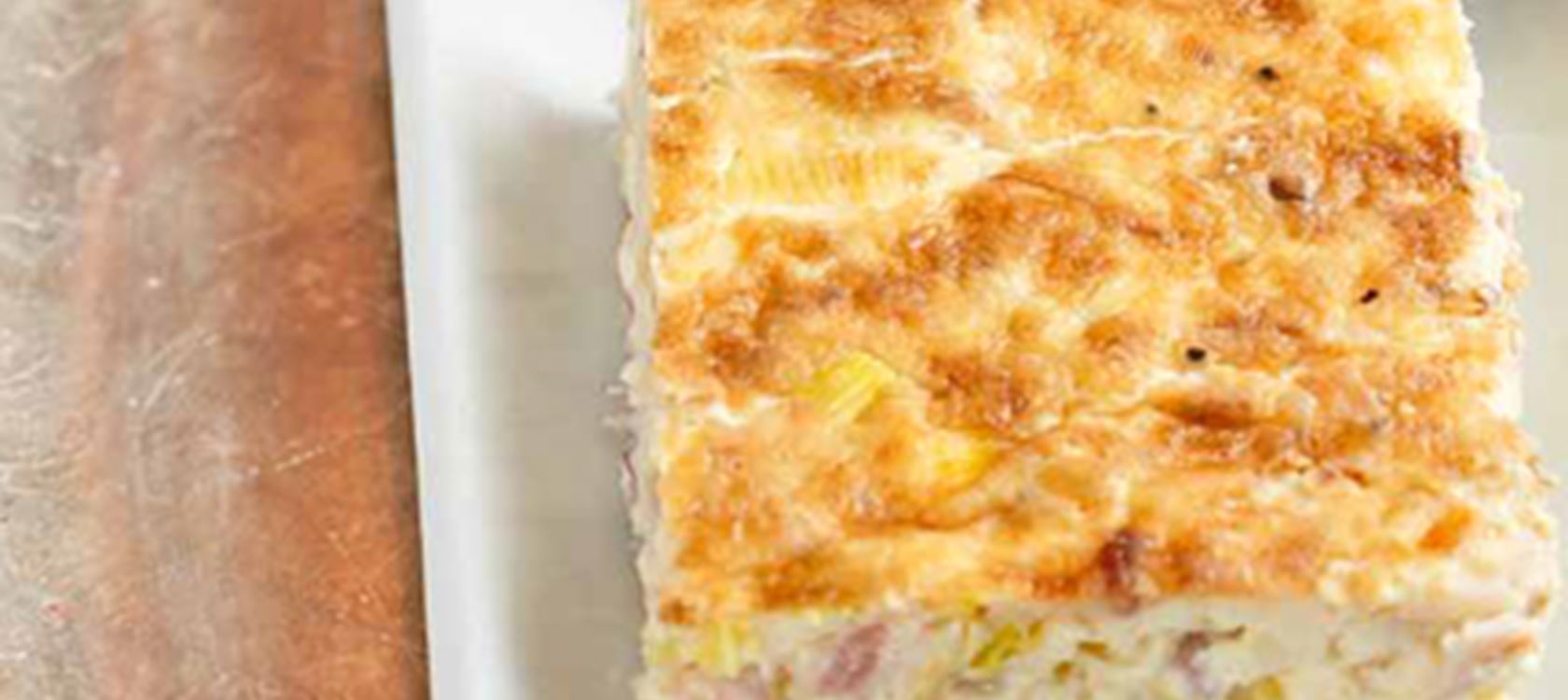 Gluteeniton juustocrème-pekoni quiche