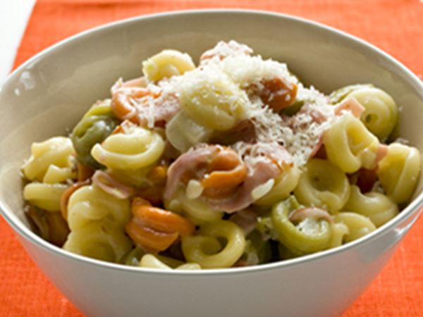 Kinkkupasta