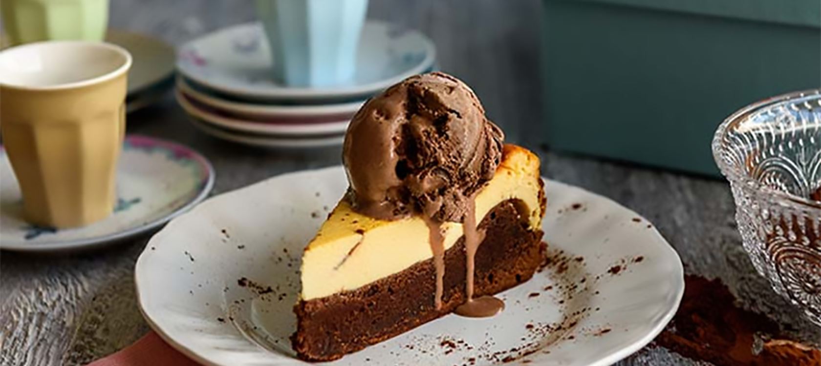 Cheesecake φούρνου με παγωτό