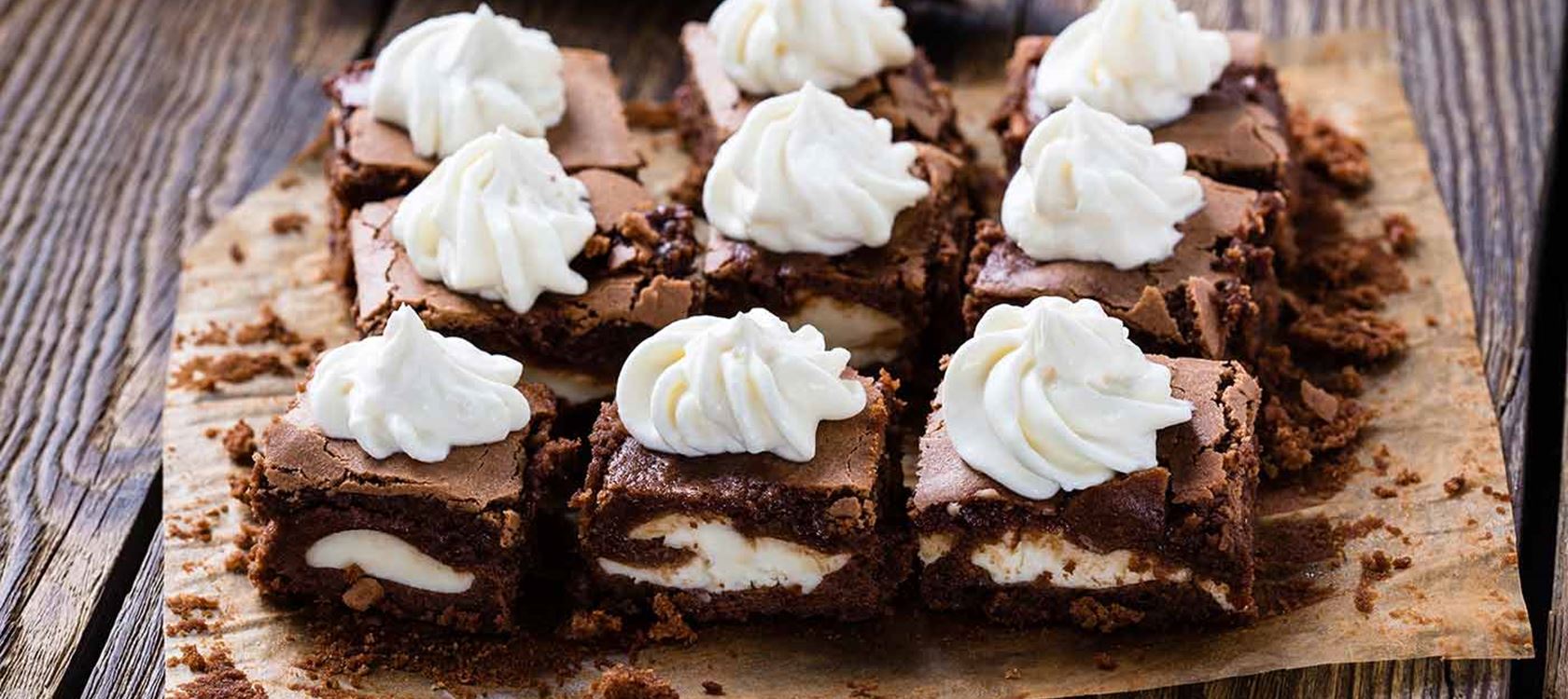 Cheesecake Brownies με Arla Φρέσκο Τυρί Κρέμα