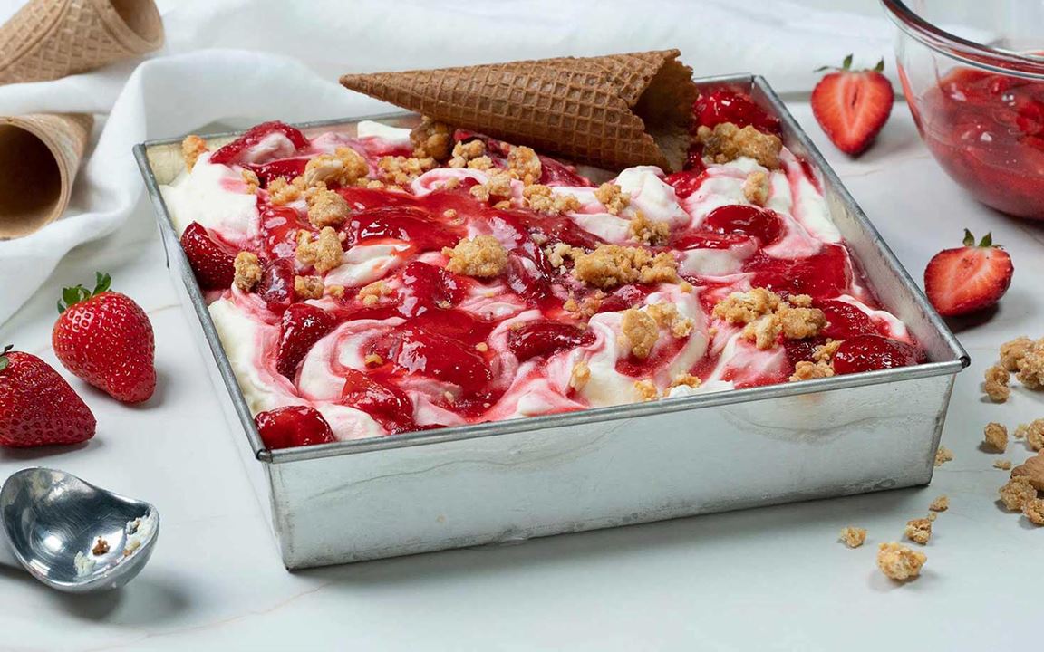 Παγωτό cheesecake φράουλα
