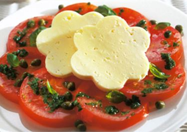 Σαλάτα ντομάτα, ρόκα και Arla Αυθεντικό Δανέζικο σκληρό τυρί