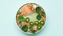 Smoothie bowl met skyr, avocado en spinazie 
